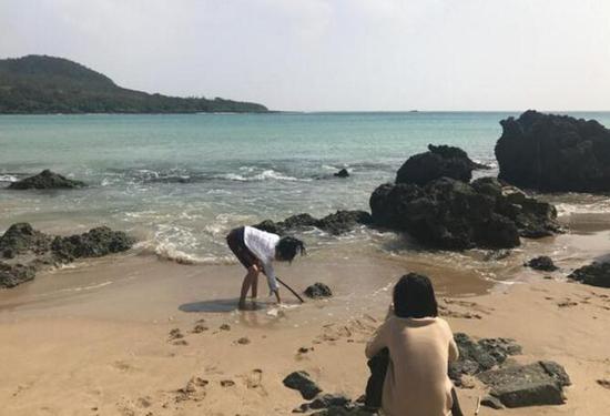 再次提名影后 周冬雨首晒照片居然是在玩这个