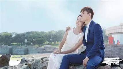 浙江男子两度申请离婚愿净身出户陪绝症初恋情人